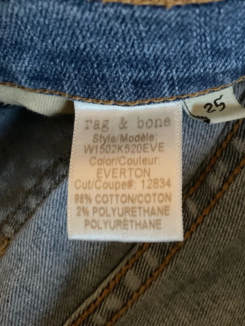 Rag & Bone distressed skinny jeans size 25 light wash raw hem